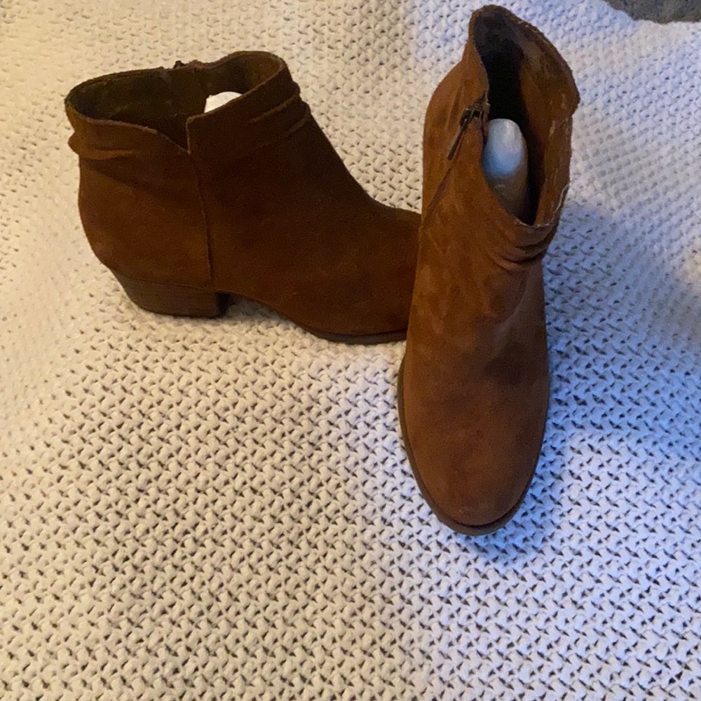 Jessica Simpson Suede Ankle Boot-Women’s Size 8